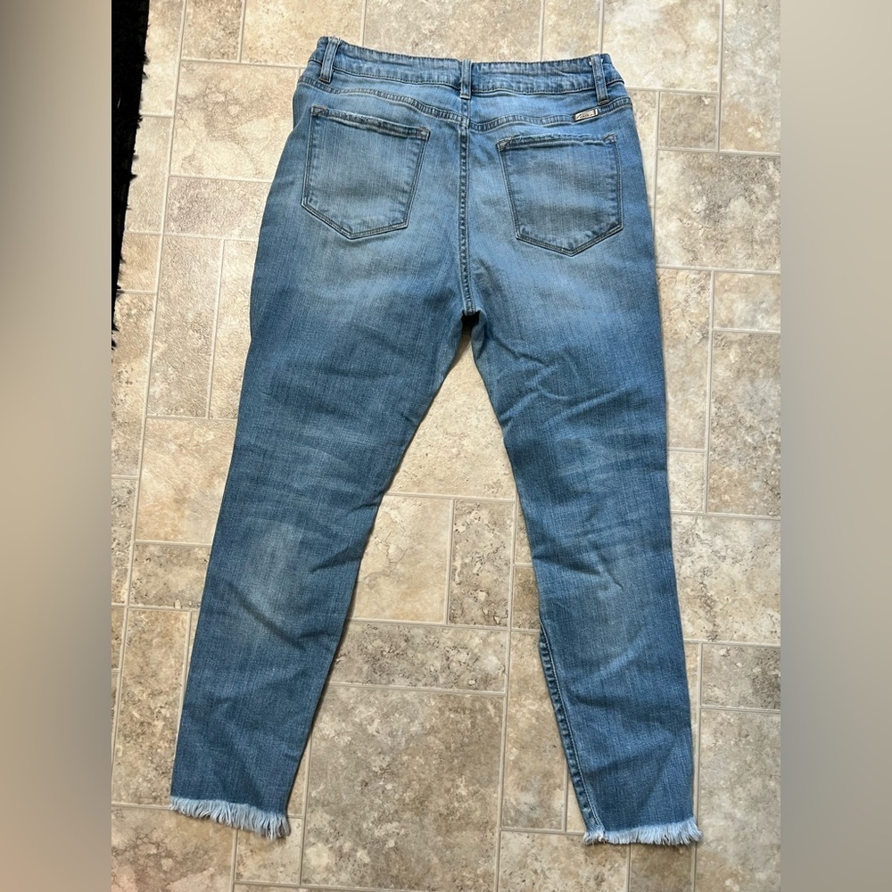 Women’s KanCan distressed jeans sz 30 - Picture 2 of 9